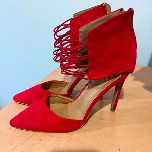 Red Pumps